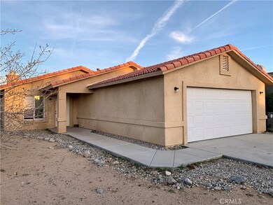 6621 Ivanpah Ave, Twentynine Palms, CA 92277 - photo 2