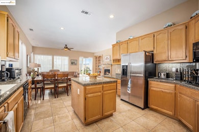 1256 Mokelumne Ct, Antioch, CA 94531 - photo 5