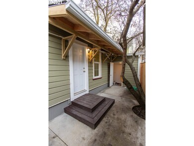 409 Laughlin St, the Dalles, OR 97058 - photo 6