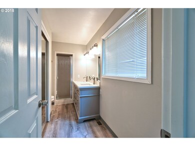 Bathroom, Attached