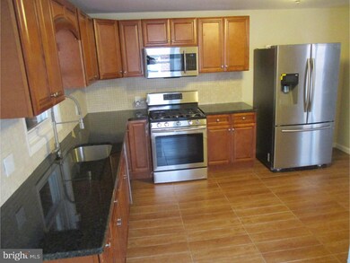 327 Roberta Ave, Darby, PA 19023 - photo 5