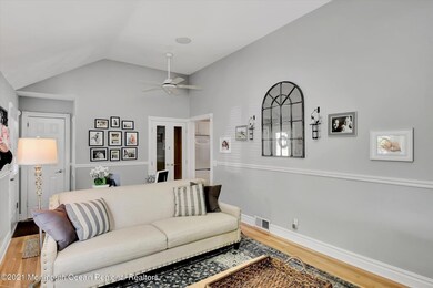 05-Living Room