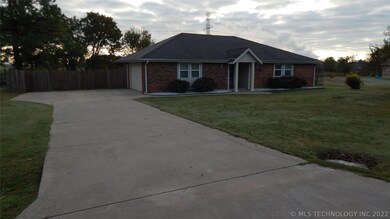 Driveway fits 8 to 10 cars!