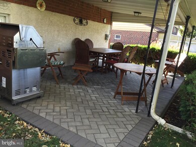 1432 Sandwood Rd, Conshohocken, PA 19428 - photo 7