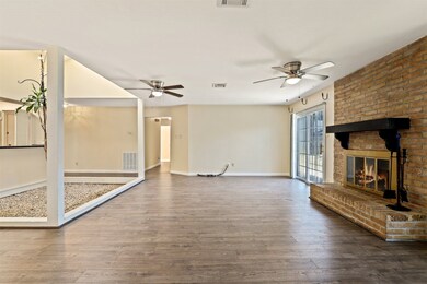 8619 Wildforest Dr, Houston, TX 77088 - photo 4