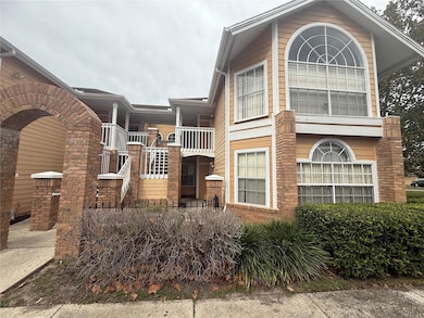 2459 Sweetwater Club Cir unit 16, Kissimmee, FL 34746 - photo 2