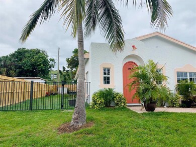 953 39th St, West Palm Beach, FL 33407 - photo 2