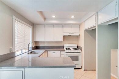 12215 Carnation Ln unit C, Moreno Valley, CA 92557 - photo 6