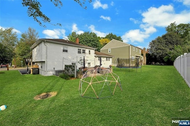 42 Eastbrook Dr, River Edge, NJ 07661 - photo 6