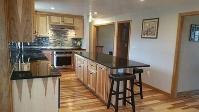 23 Reservoir Dr, Bellingham, MA 02019 - photo 4