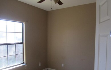 1808 N Mckinley St, Beeville, TX 78102 - photo 5