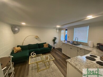 424 E 50th St unit B, Savannah, GA 31405 - photo 2