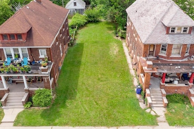 3131 Mcdougall St, Detroit, MI 48207 - photo 2
