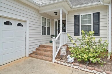 5047 Wild Wing Dr, Gastonia, NC 28052 - photo 3