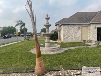 SIDE OF THE FOURTH BEDROOM