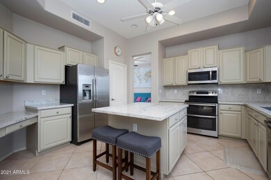 10271 E Rosemary Ln, Scottsdale, AZ 85255 - photo 6