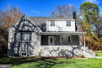 518 Wampler Rd, Middle River, MD 21220 - photo 2