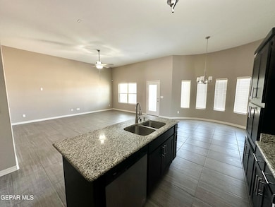 621 Guy Meyers, Socorro, TX 79927 - photo 4