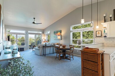 VV-Entry to Livingroom