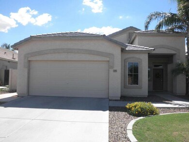 2,5 GARAGE