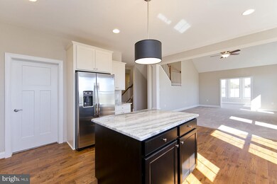 352 Wayside Mill Ln, Middletown, VA 22645 - photo 5