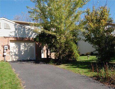 3541 Limestone Dr, Whitehall, PA 18052 - photo 2