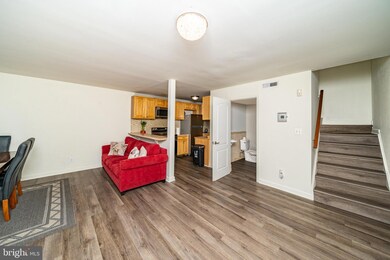 9804 Brookridge Ct, Montgomery Village, MD 20886 - photo 7