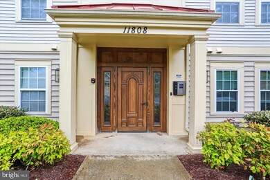11808 Eton Manor Dr unit 203, Germantown, MD 20876 - photo 2