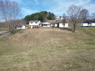 869 Armstrong Rd unit 869, Summersville, WV 26651 - photo 2