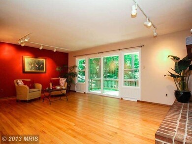 6359 Lakeview Dr, Falls Church, VA 22041 - photo 5