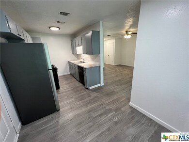 1003 W Lincoln Ave, Copperas Cove, TX 76522 - photo 7