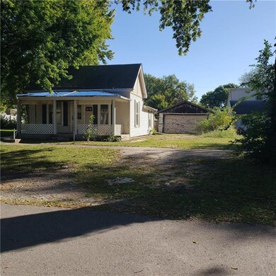 516 Spruce St, Rossville, KS 66533 - photo 2