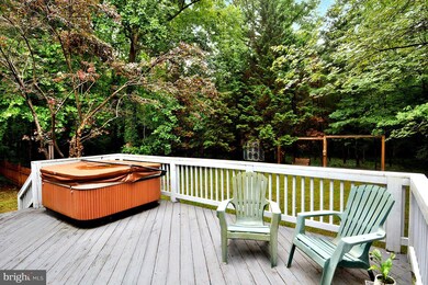 1211 Village Lake Dr, Davidsonville, MD 21035 - photo 4