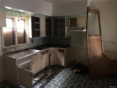 1926 Niagara St, Niagara Falls, NY 14303 - photo 3