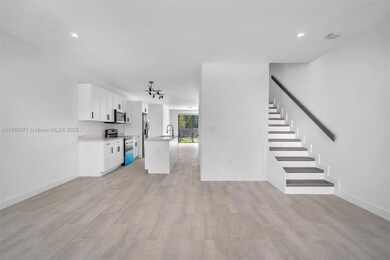 309 NW 7th Ct unit 2, Hallandale Beach, FL 33009 - photo 4