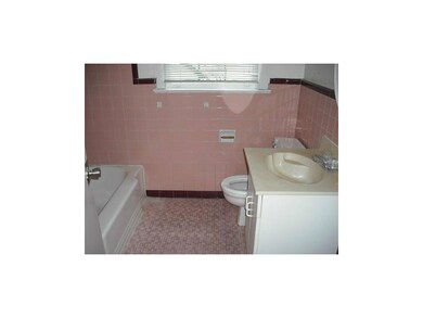 3933 Prytania St unit upper, New Orleans, LA 70115 - photo 4