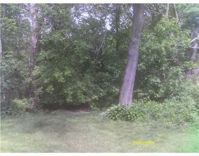 203 Finch Ave, North Providence, RI 02904 - photo 3