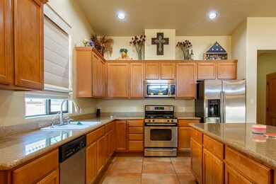 1728 S 36th Dr, Yuma, AZ 85364 - photo 4