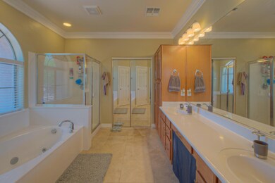 12114 W D-014-11-Master Ba-MLS_Size