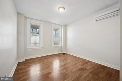 237 Roxborough Ave unit 2, Philadelphia, PA 19128 - photo 2