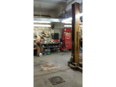 Shop/Service Bay(s).