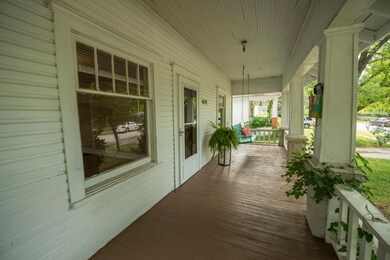 1633 E Cairo (28)
