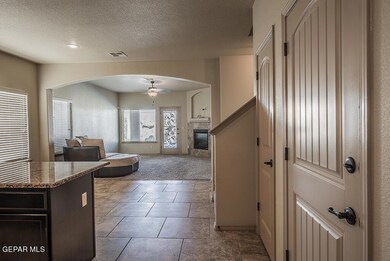 13829 Hollywood Dr, Horizon City, TX 79928 - photo 4