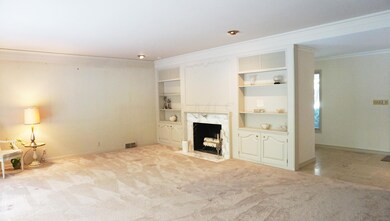 4551 Lanes End - Living Room