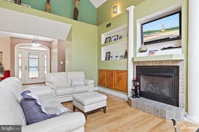 652 Lincoln Ave, Franklinville, NJ 08322 - photo 4