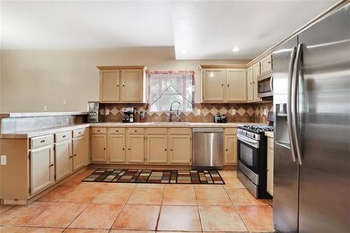 641 Paseo de Flor Cir, El Paso, TX 79928 - photo 7