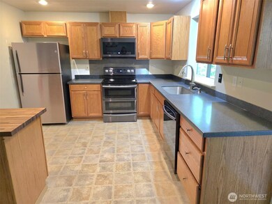 21724 E Terra Ln SE, Yelm, WA 98597 - photo 4