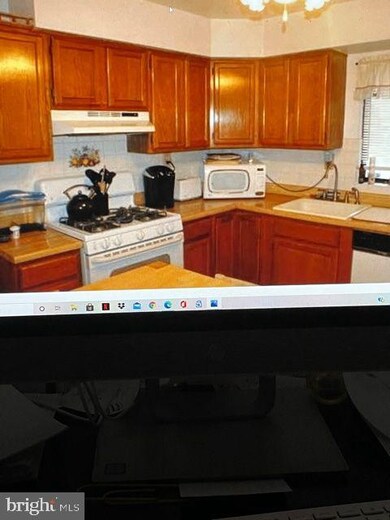 1408 Dorchester Ave, Gwynn Oak, MD 21207 - photo 5