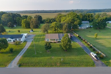 2202 Sims Rd, Shelbyville, TN 37160 - photo 2