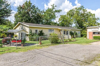 13703 Brownsville St, Houston, TX 77015 - photo 2